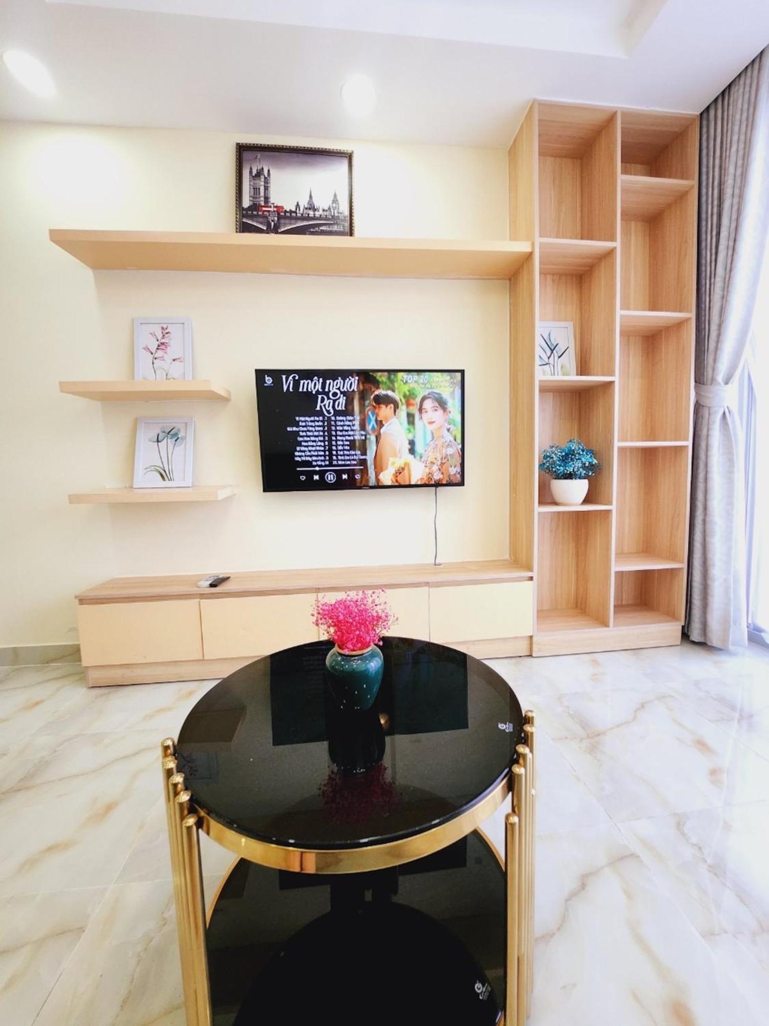 Scenic Valley Suite Ho Chi Minh City Exterior photo